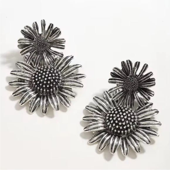 Zara Jewelry - New! Zara Silver Sunflower Drop Earrings (1014) NWOT